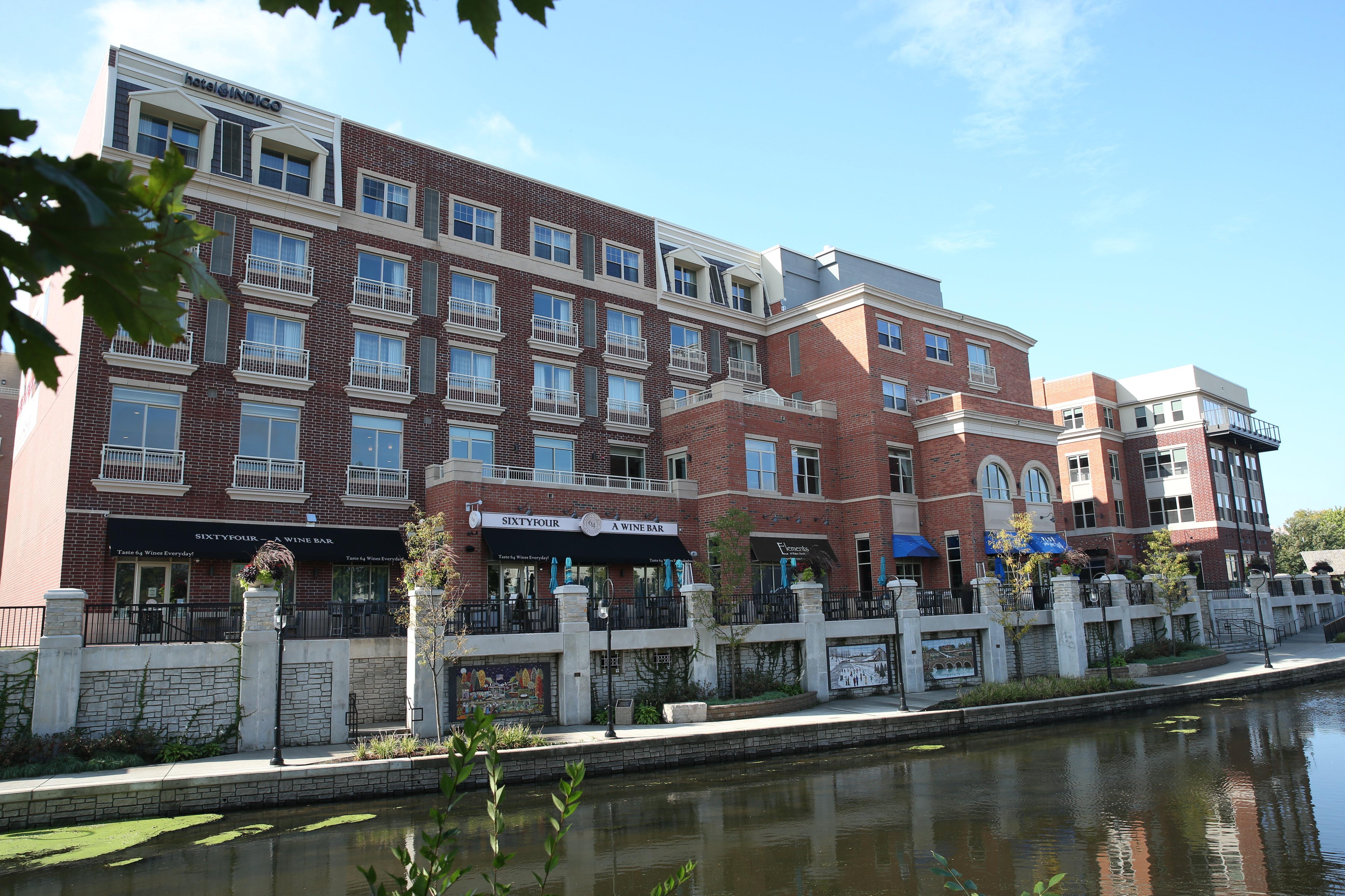 Hotel Indigo Naperville Riverwalk, an IHG Hotel Buitenkant foto
